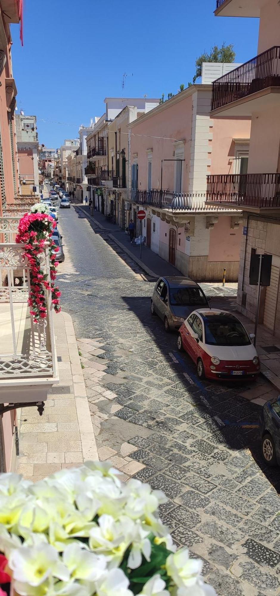 شقة Dimora Della Marchesa - Al Duomo مانفريدونيا المظهر الخارجي الصورة